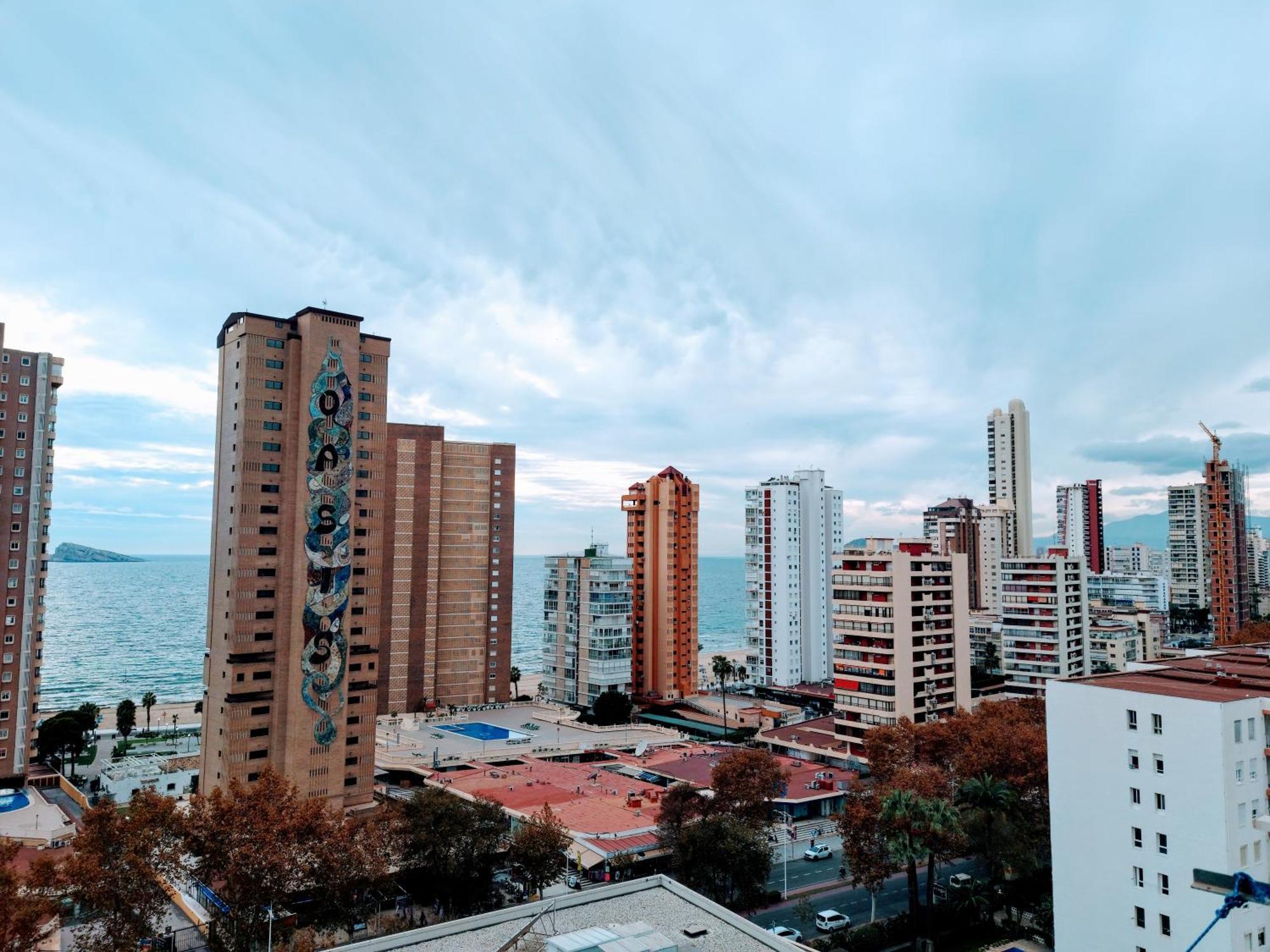 Blue Sky Apartment เบนิดอร์ม ภายนอก รูปภาพ